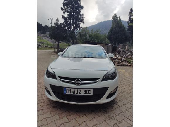 Sahibinden Opel Astra 1.4 T Edition Plus 2019 Model  81.000 km Beyaz