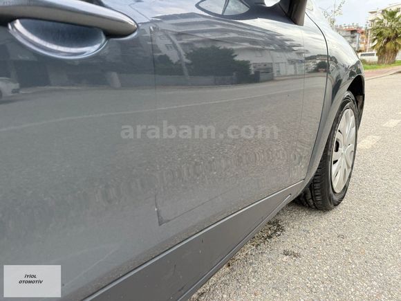 2020 MODEL 68500 KM'DE KAZASIZ CLİO 0,9 TCE JOY