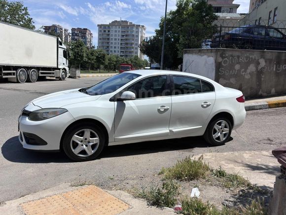 ORJİNAL 141 BİN KM 2014 MODEL TOUCH PLUS OTOMATİK 1.5 DCI