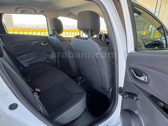 BOYASIZ 2020 CLİO SPORT TOURER TOUCH 54 BİN KM TAKAS TAKSİT OLUR
