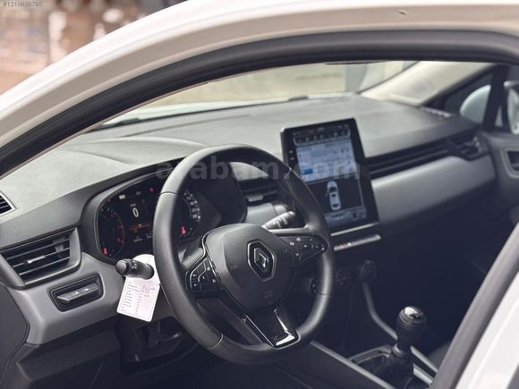 2021 1.0 SCE CLİO JOY TESLA EKRANLI K.KARTA TAKSIT