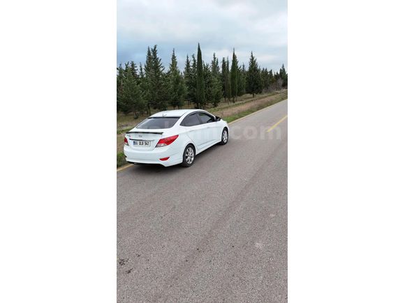 Sahibinden Hyundai Accent Blue 1.4 D-CVVT Mode Plus 2015 Model