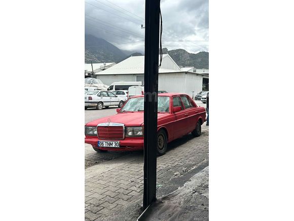 Sahibinden Mercedes - Benz 230 E 1982 Model 