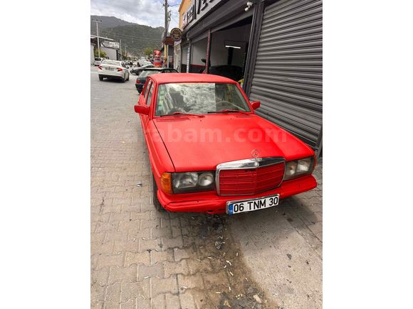 Sahibinden Mercedes - Benz 230 E 1982 Model 