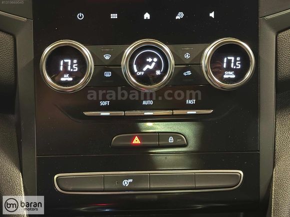 BARAN MOTORS 2023 RENAULT MEGANE TCE ICON EDC 42.058 KM