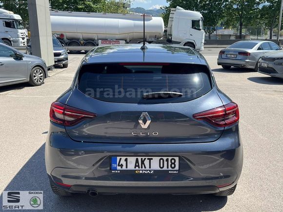 SEAT&SKODA&CUPRA KELEŞLER'DEN 2022 RENAULT CLİO JOY EDC ORJİNAL