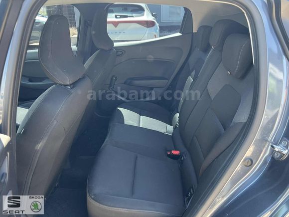 SEAT&SKODA&CUPRA KELEŞLER'DEN 2022 RENAULT CLİO JOY EDC ORJİNAL