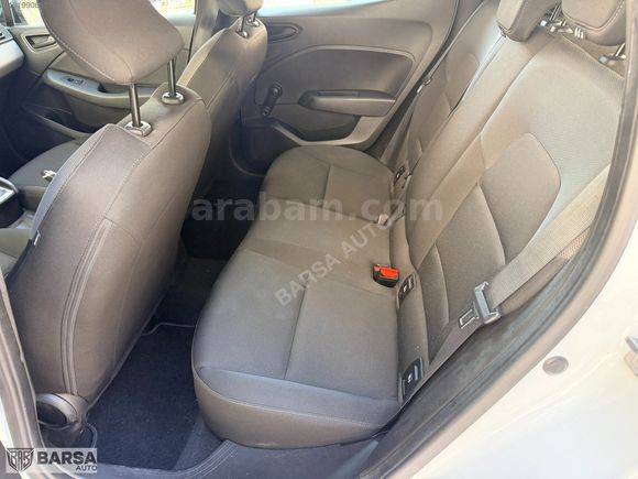BARSA AUTO - TESLA EKRAN 65km 2023 CLİO 1.0 OTOMATİK -12 TAKSİT