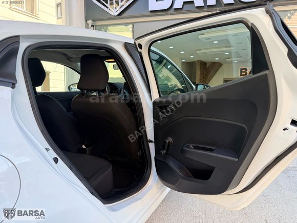 BARSA AUTO - TESLA EKRAN 65km 2023 CLİO 1.0 OTOMATİK -12 TAKSİT