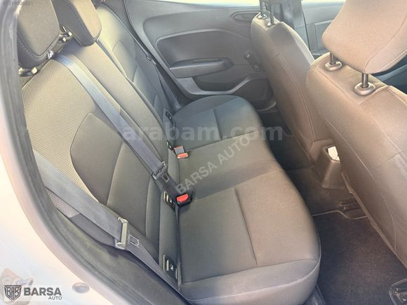 BARSA AUTO - TESLA EKRAN 65km 2023 CLİO 1.0 OTOMATİK -12 TAKSİT