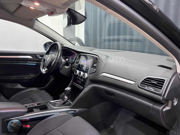 2023 ÇIKIŞLI RENAULT MEGANE ICON FULL SERVİS BAKIMLI KREDİ İMK
