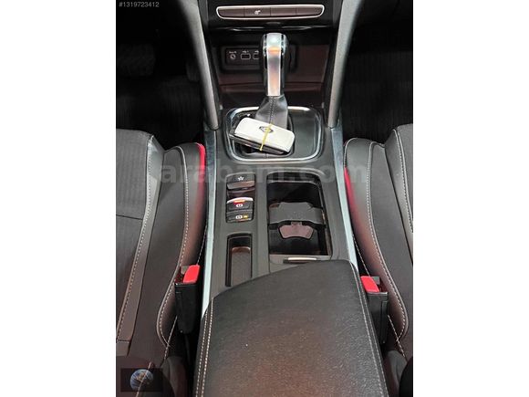 2023 ÇIKIŞLI RENAULT MEGANE ICON FULL SERVİS BAKIMLI KREDİ İMK