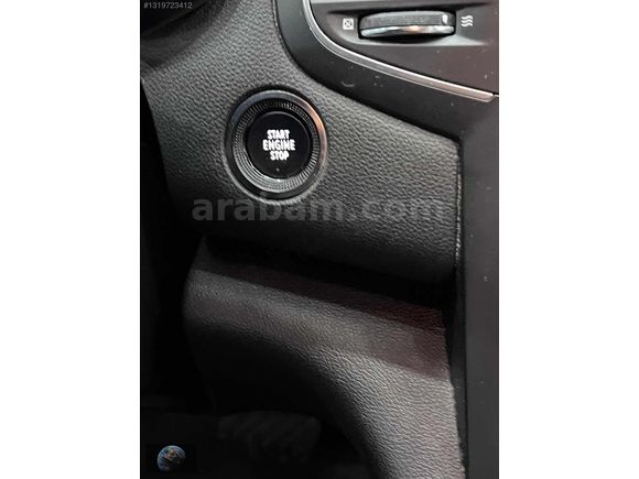 2023 ÇIKIŞLI RENAULT MEGANE ICON FULL SERVİS BAKIMLI KREDİ İMK