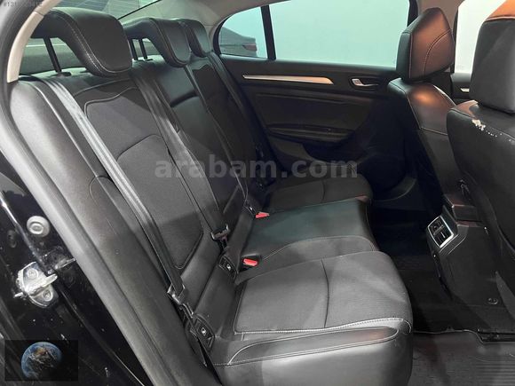 2023 ÇIKIŞLI RENAULT MEGANE ICON FULL SERVİS BAKIMLI KREDİ İMK