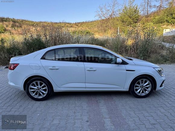 ALPERGÜN-2021 RENAULT MEGANE 1.5 BLUE DCI YETKİLİ SERVİS BAKIMLI