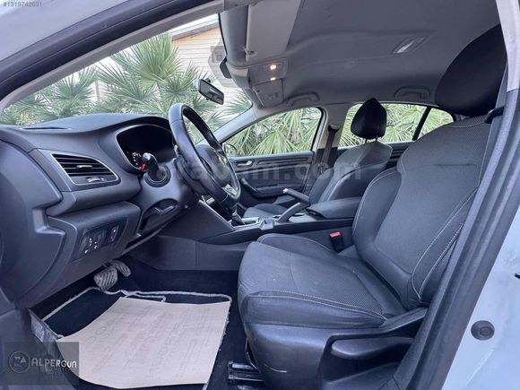 ALPERGÜN-2021 RENAULT MEGANE 1.5 BLUE DCI YETKİLİ SERVİS BAKIMLI
