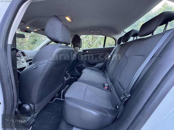 ALPERGÜN-2021 RENAULT MEGANE 1.5 BLUE DCI YETKİLİ SERVİS BAKIMLI