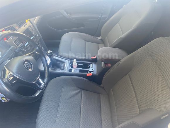 Aracım çok temiz ağır bakımları yapıldı kondisyon olarak çok iyi durumda sadece 129 bin km eksperiz resimler arasında vardır bir iki tane lokal  var