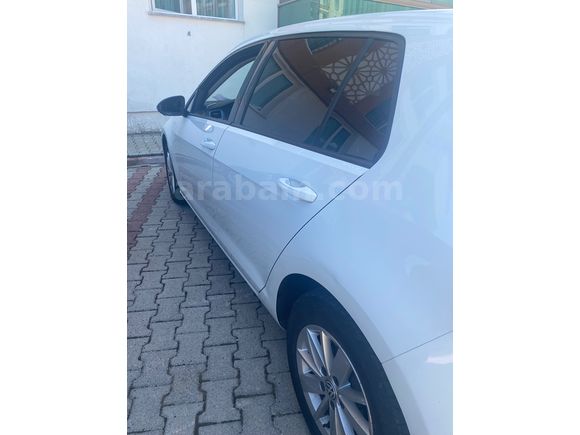 Aracım çok temiz ağır bakımları yapıldı kondisyon olarak çok iyi durumda sadece 129 bin km eksperiz resimler arasında vardır bir iki tane lokal  var