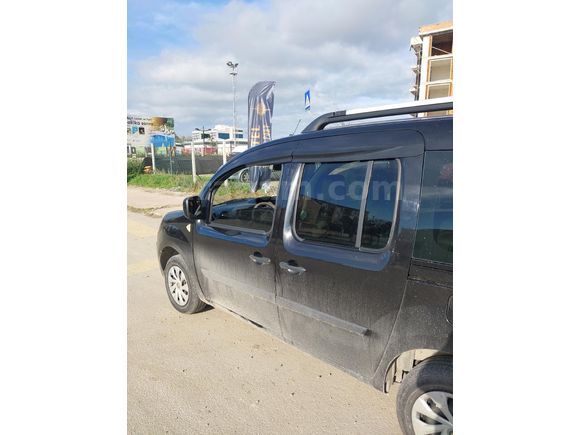 Sahibinden Renault Kangoo Multix 1.5 dCi Expression 2011 Model