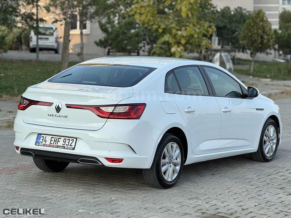2021 MODEL 1.5 BLUE DCİ HATASIZ SERVİS BAKIMLI 7 İLERİ OTOMATİK