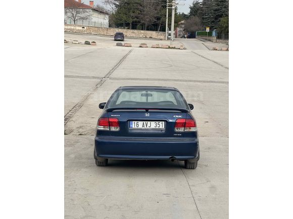 Sahibinden Honda Civic 1.6 i ES 2000 Model  310.000km Lacivert