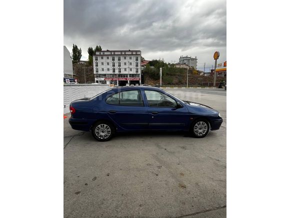 Sahibinden Renault Megane 1.6 2000 Model  280.000 km