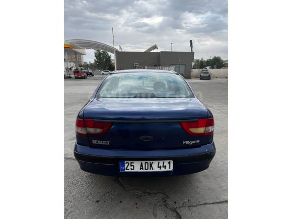 Sahibinden Renault Megane 1.6 2000 Model  280.000 km