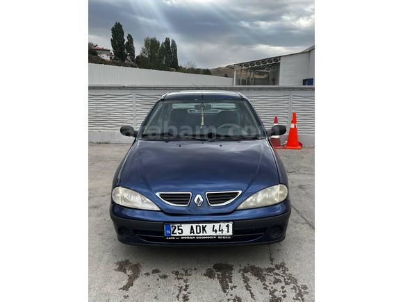 Sahibinden Renault Megane 1.6 2000 Model  280.000 km