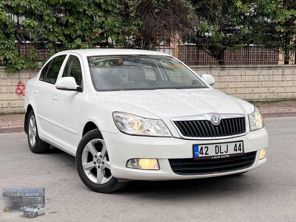 BOYASIZ HATASIZ 2012 SKODA OCTAVİA 1.6 TDI ELEGANCE OTOMATİK