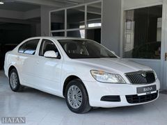 HATASIZ OCTAVİA 1.6DİZEL OTOMATİK +TAM BAKIM+CAR-PLAY+GERİ GÖRÜŞ