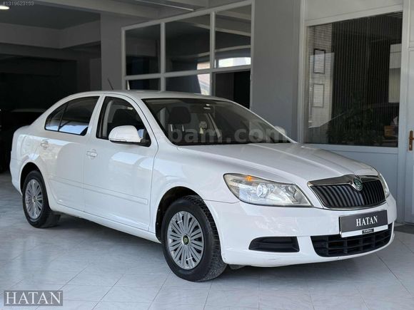 HATASIZ OCTAVİA 1.6DİZEL OTOMATİK +TAM BAKIM+CAR-PLAY+GERİ GÖRÜŞ