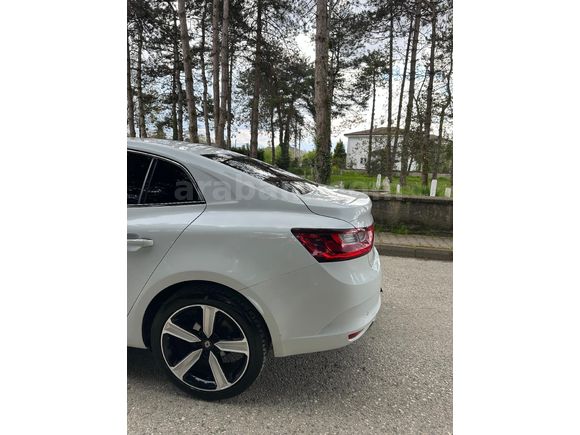 Sahibinden Renault Megane 1.3 TCe Touch 2022 Model