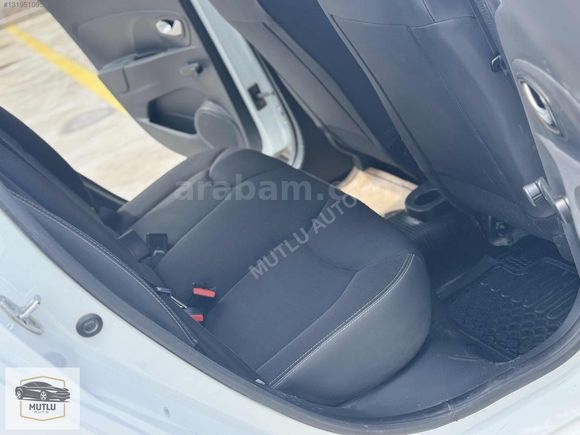 2015 MDL 1.5 DIZEL ÇELIK JANTLI TOUCH PAKET HATASIZ CLIO