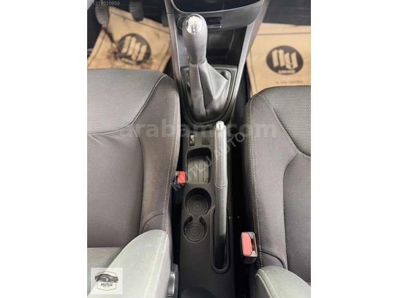 2015 MDL 1.5 DIZEL ÇELIK JANTLI TOUCH PAKET HATASIZ CLIO