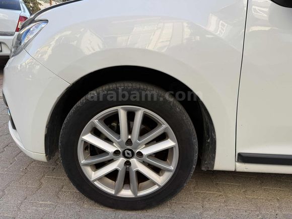 2018 MODEL RENAULT TOUCH HATASIZ BOYASIZ DEĞİŞENSİZ 80.000 KM DE