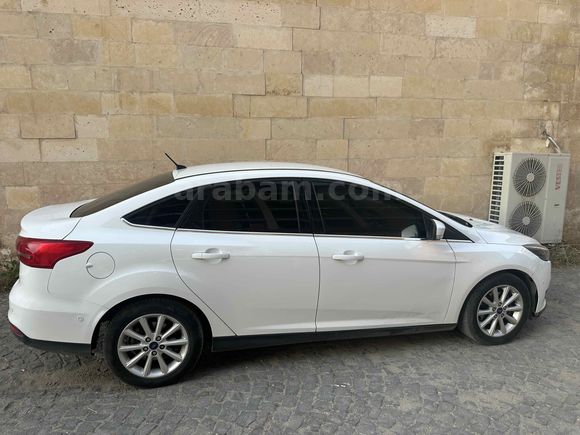 Sahibinden Ford Focus 1.5 TDCi Titanium 2015 Model  Beyaz