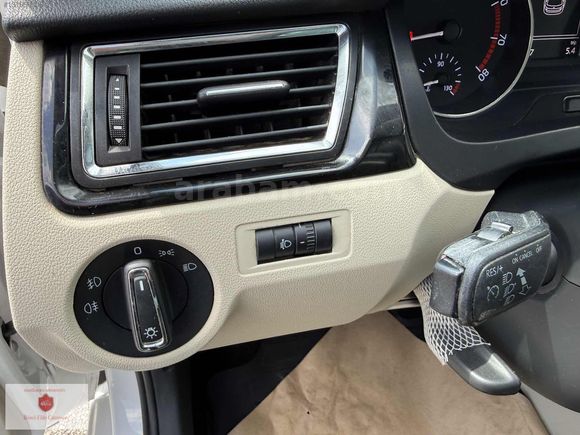 OTOMATİK RAPİD  BOYASIZ (91 BİN KM) TURBO GREENTEC STYLE İLK EL