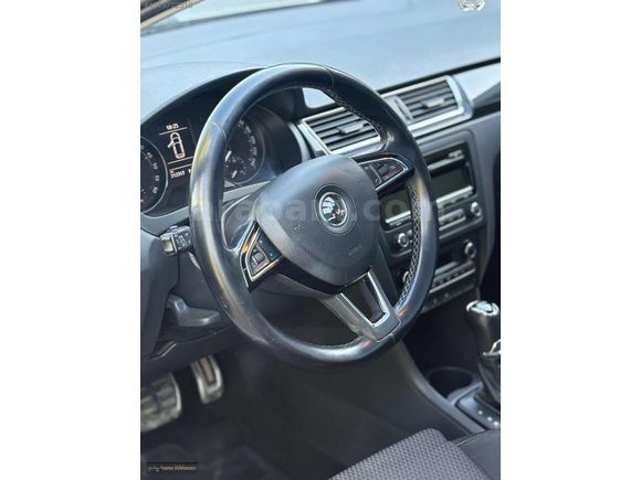 ERD GARAGE'DEN CAM TAVANLI MÜKEMMEL TEMİZLİKTE DİZEL OTOMATİK