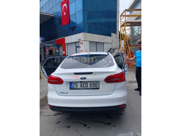 Sahibinden Ford Focus 1.5 TDCi Trend X 2015 Model 