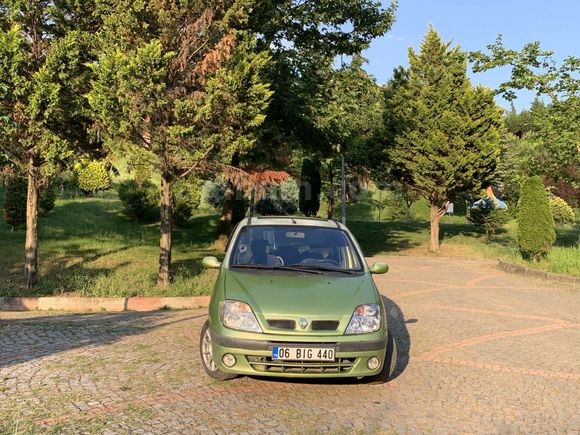 Sahibinden Renault Scenic 1.6 RXE 2000 Model 