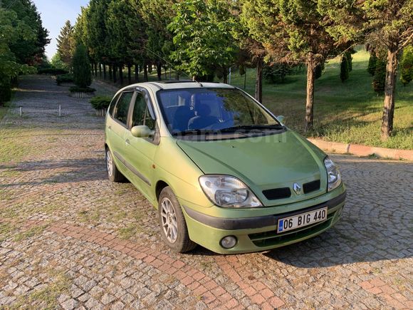 Sahibinden Renault Scenic 1.6 RXE 2000 Model 