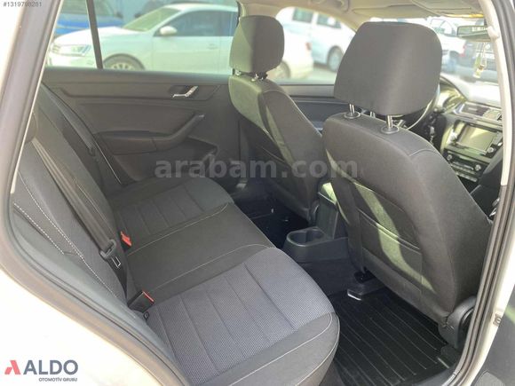VW YETKİLİ BAYİDEN Rapid Spaceback Style 1,4 TDI 90 PS DSG