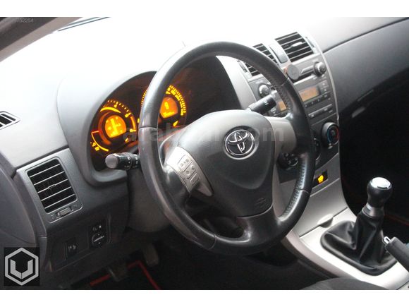 UZUNOĞLU | 2009 MODEL TOYOTA COROLLA 1.4 D-4D COMFORT HATASIZ