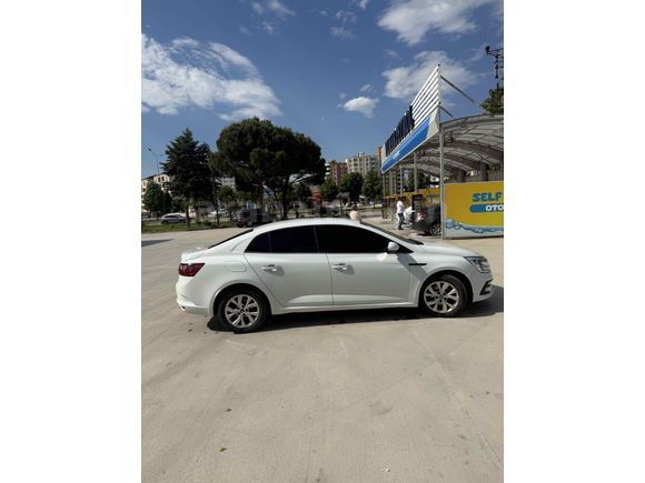 Sahibinden Renault Megane 1.5 Blue DCI Touch 2021 Model 