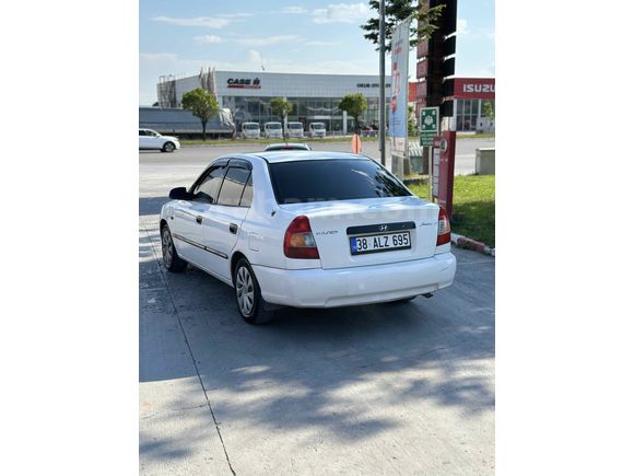 Sahibinden Hyundai Accent 1.3 LX 2000 Model 