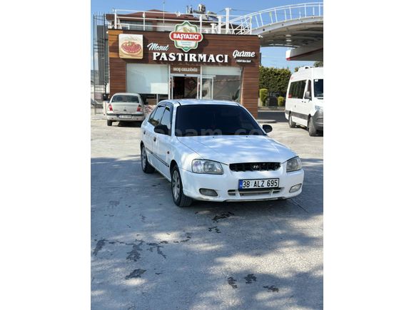 Sahibinden Hyundai Accent 1.3 LX 2000 Model 