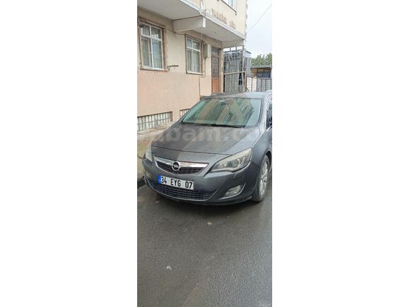 Yeni muayeneli Bakımlı masrafsız aracım satılıktır