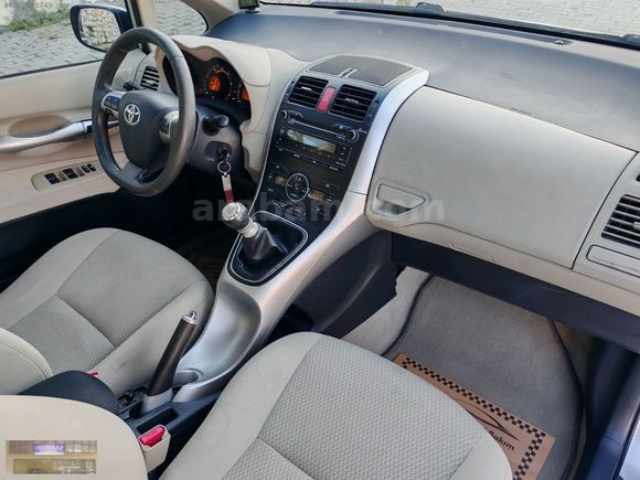 "SADECE 63 BİN KM'DE" 2011 TOYOTA AURİS 1.4 D4D COMFORT PLUS PKT