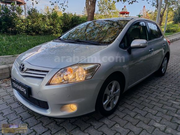 "SADECE 63 BİN KM'DE" 2011 TOYOTA AURİS 1.4 D4D COMFORT PLUS PKT